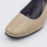 CAビーナスフィットミドルヒールパンプス オーク/スムース