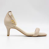 キュートスクエアミドルヒールサンダル