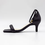 キュートスクエアミドルヒールサンダル